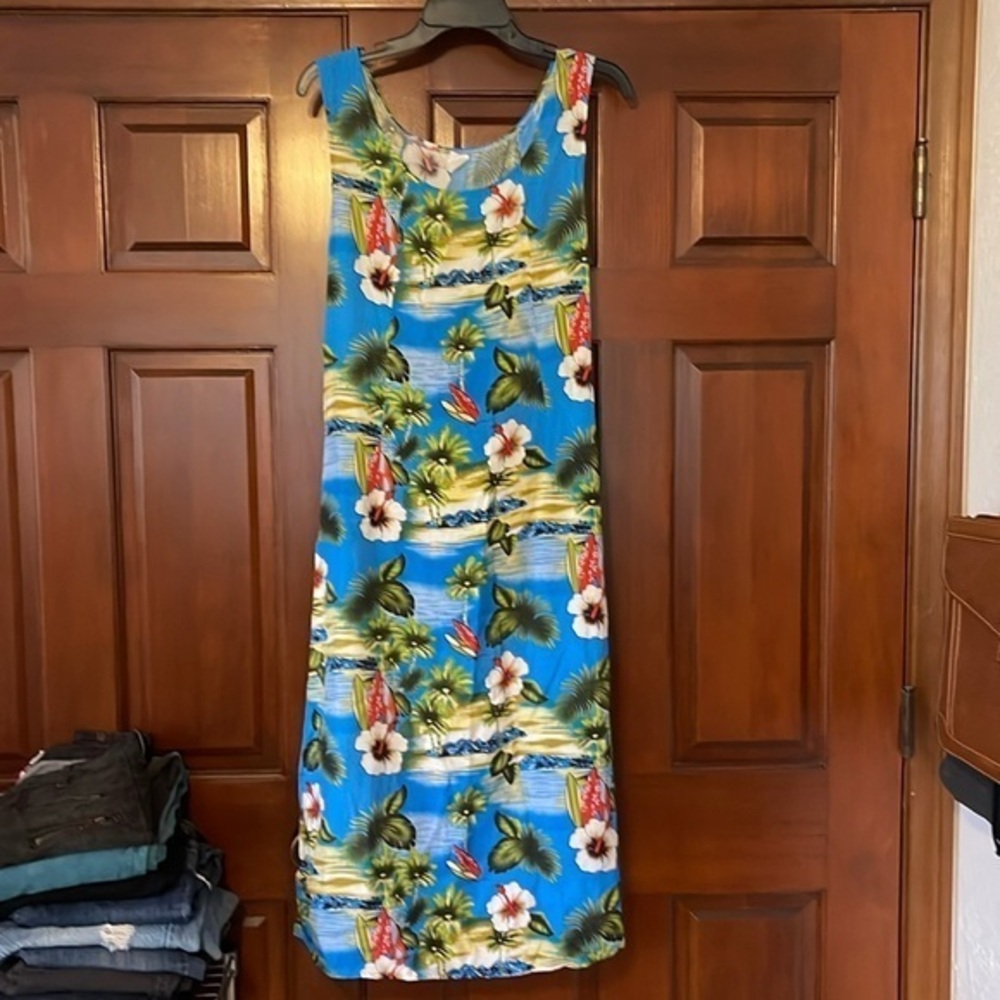 100% rayon Hawaiian midi dress